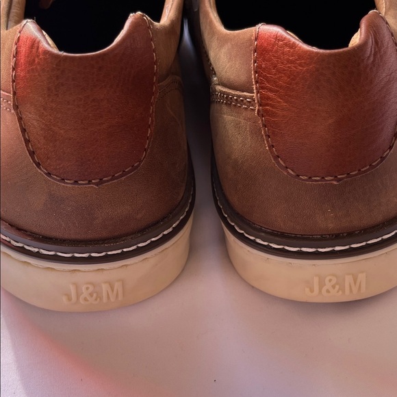 J&M Classic Brown Men\'s Oxfords main image 3